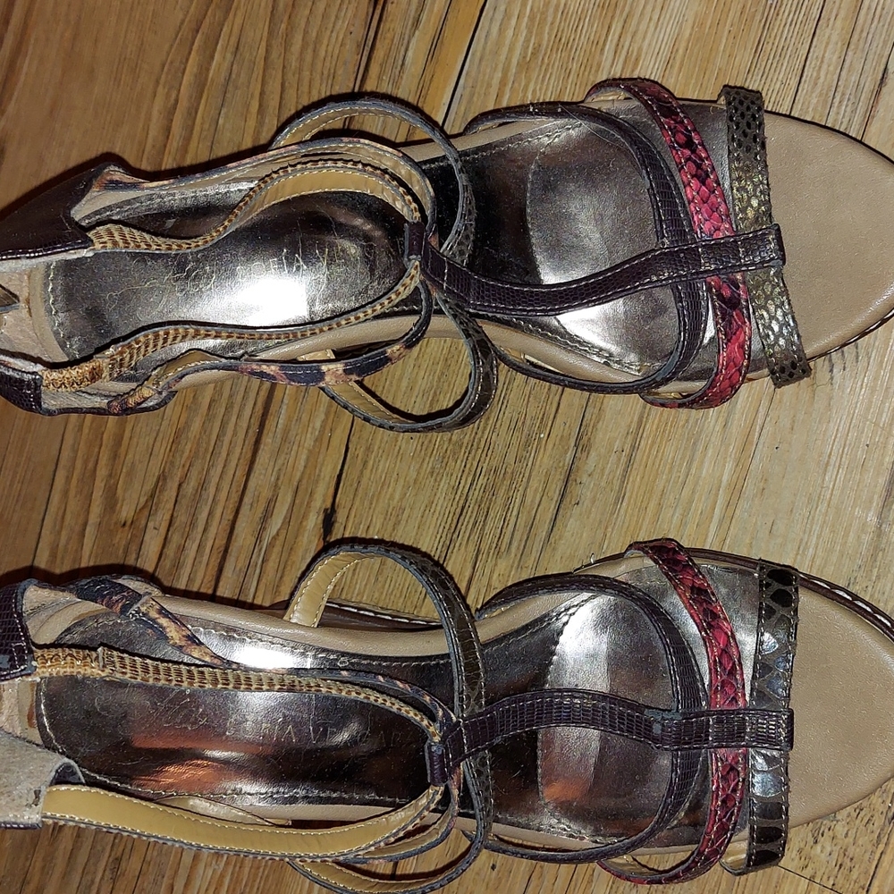Healed sandal